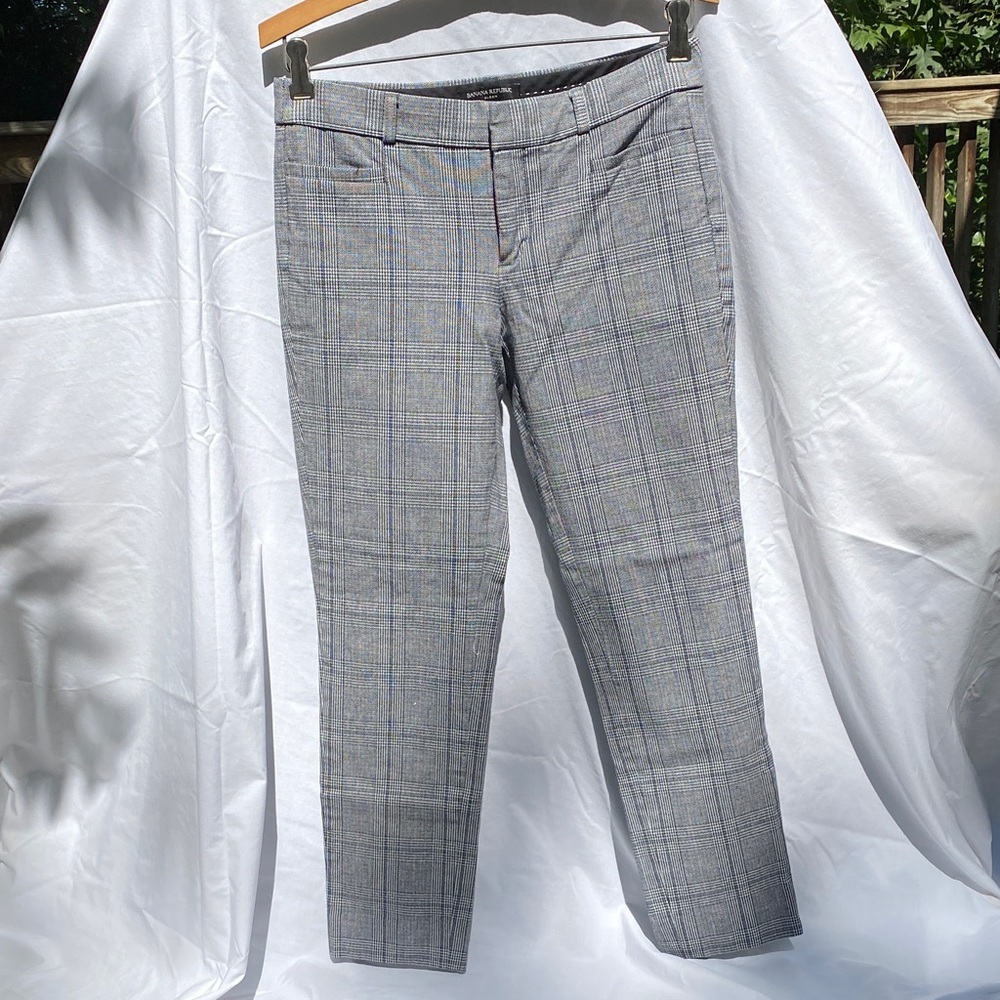 Banana Republic Women’s Navy Plaid Sloan Crop Pants - size 2